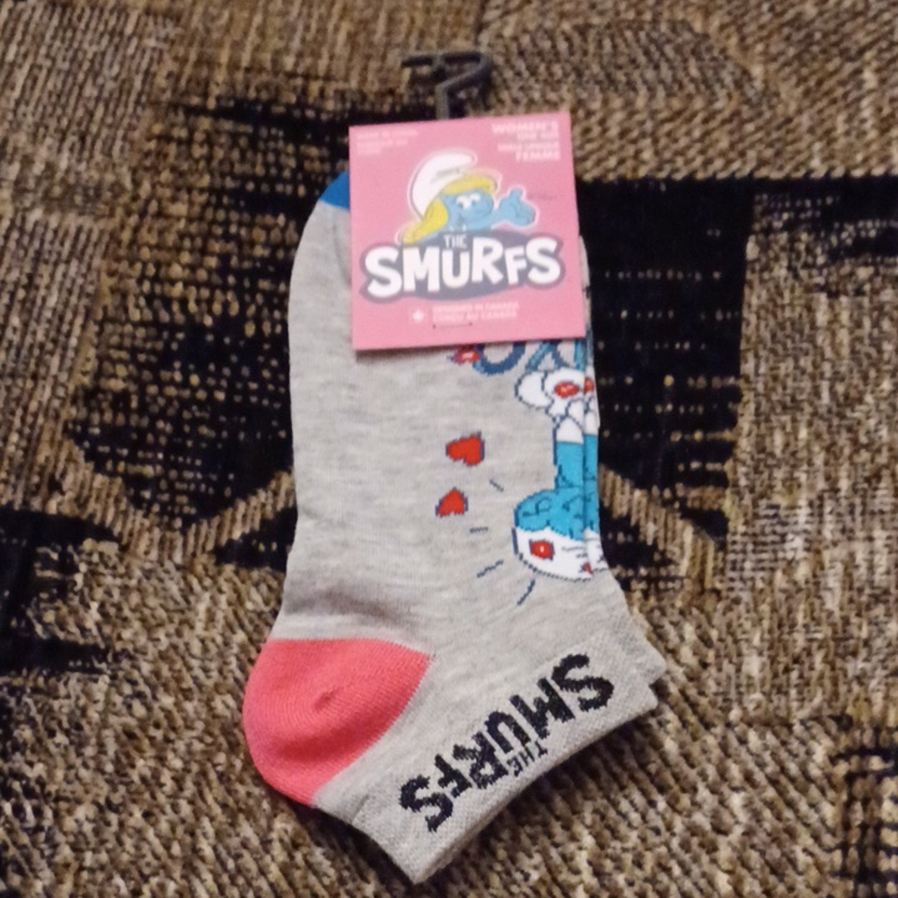 4/$30 New Smurfs Gray & Pink Socks